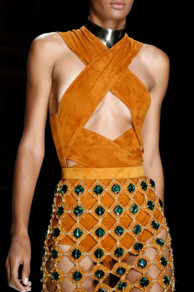Look 5